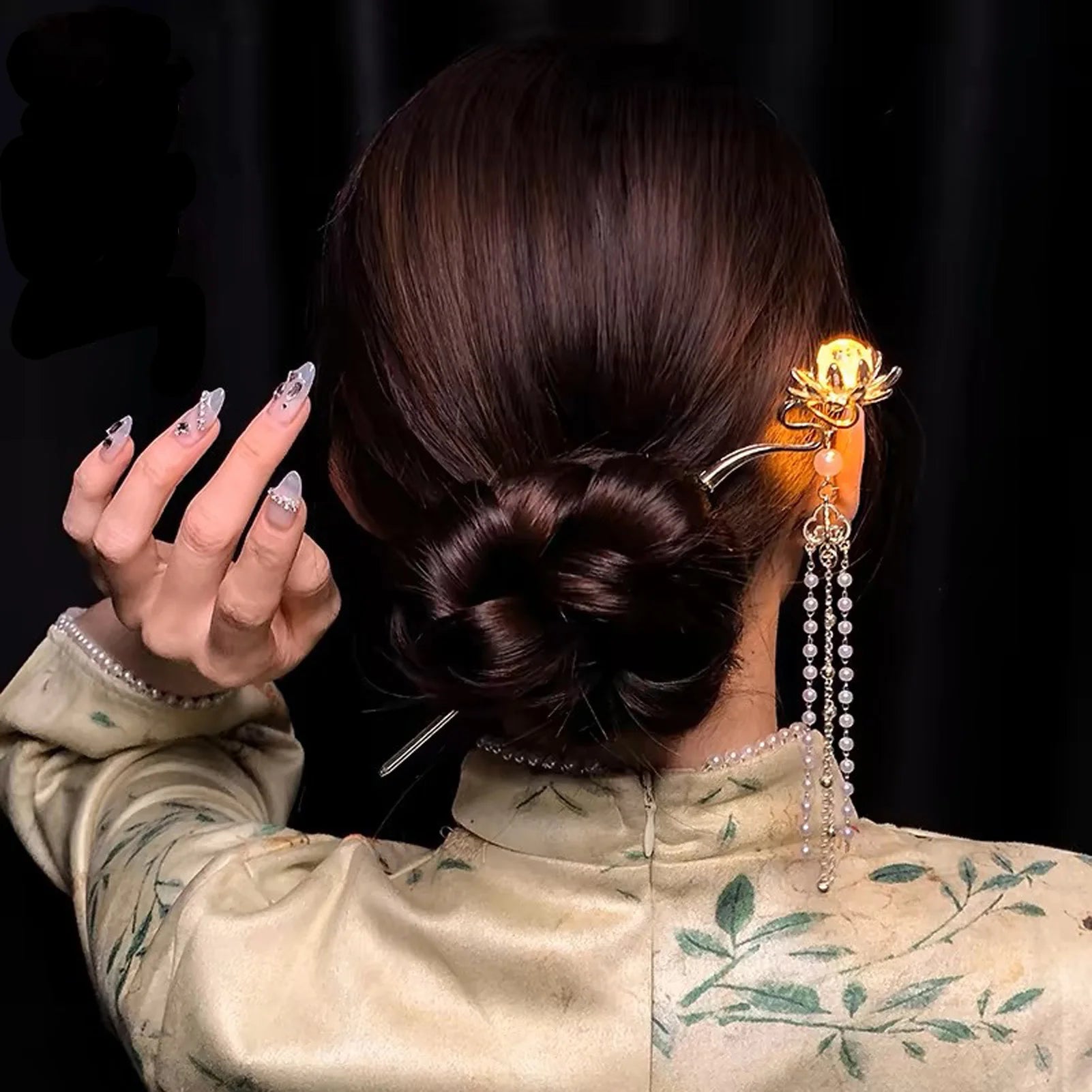 Luminous Flower Hairpin For Women Creative Lotus Emit Light Lantern Tassel Hair Stick Vintage Chinese Style Metal Hair Accessory - chinatopmarket