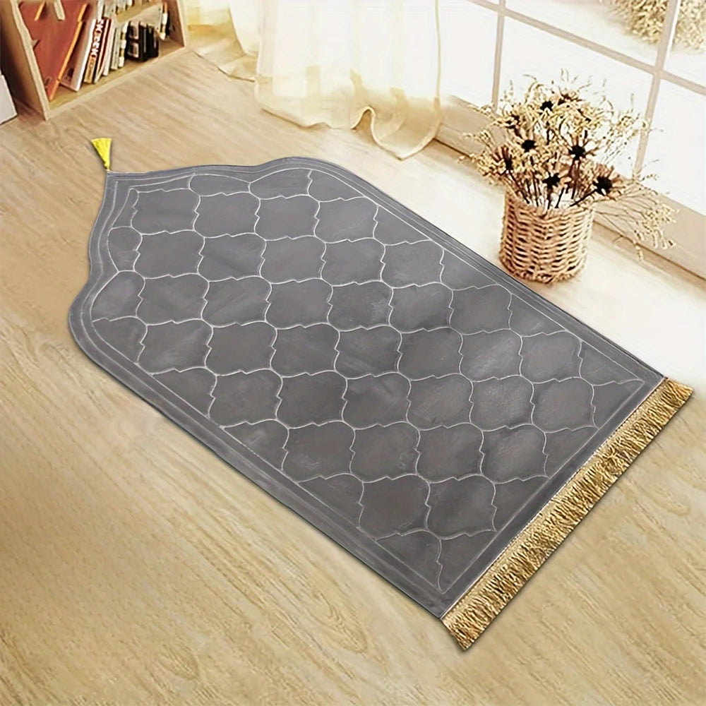 Plush 26 by 45.7 inch flannel Janamaz Islamic prayer mat featuring a thick printed traditional geometric pattern and elegant white fringe tassels on the borders - chinatopmarket