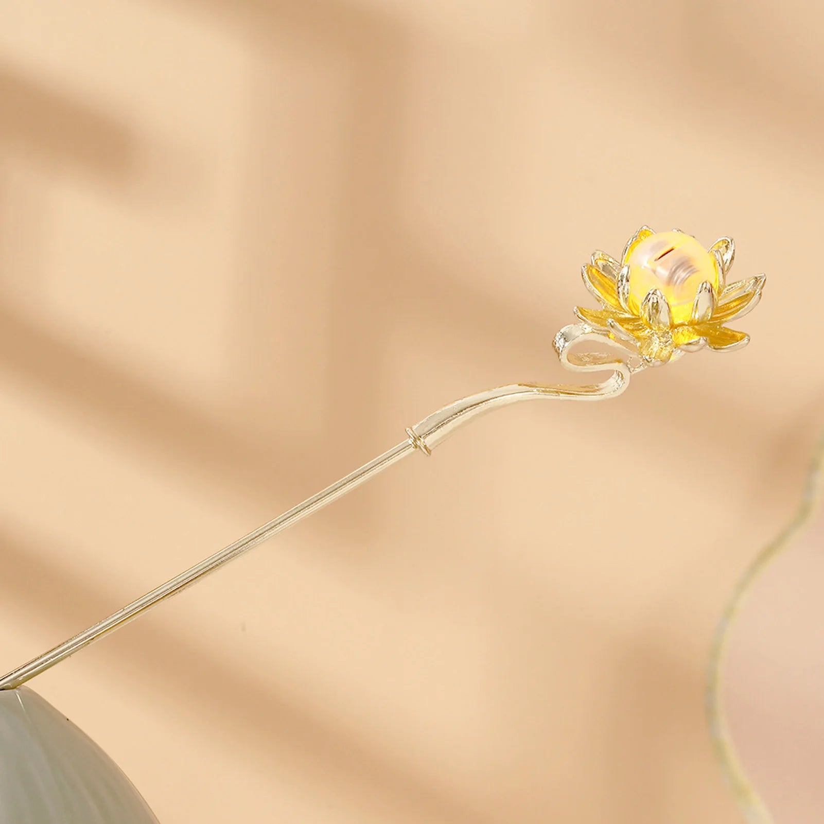 Luminous Flower Hairpin For Women Creative Lotus Emit Light Lantern Tassel Hair Stick Vintage Chinese Style Metal Hair Accessory - chinatopmarket